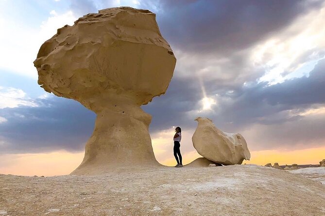 2-Day Black & White Desert, Crystal Mountain, option Pyramid tour - Crystal Mountain and the Valley of Agabat