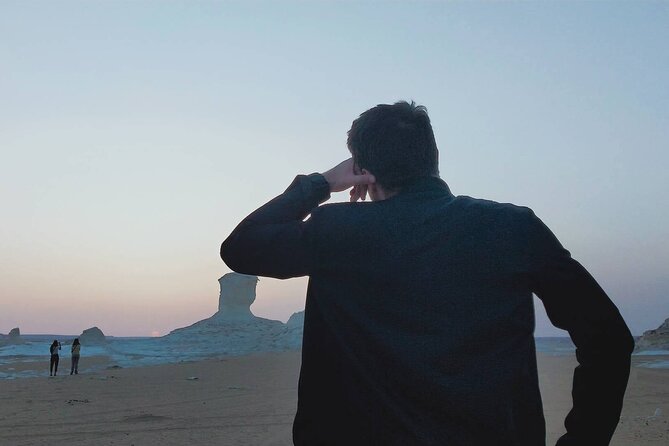 2-Day Shared Tour in White Desert from Cairo - Crystal Mountain and the Valley of Gabat