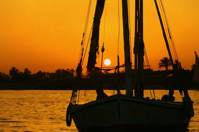 2-Hour Felucca Ride on the River Nile from Cairo - Sunset or Sunrise Options - A quiet Cairo hour on the Nile