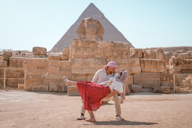 2 hrs Unique Photo session (PhotoShoot) at the Pyramids of Giza - Who will enjoy this most?