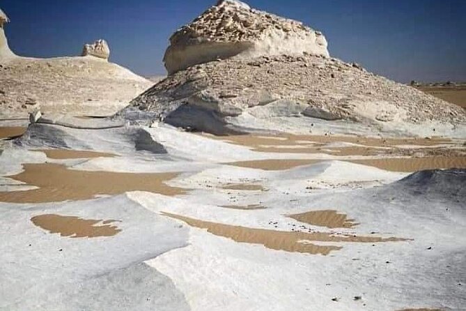 2Days to White Desert and Bahariya Oasis tour From Cairo & Giza - Valley of El Haize and natural hot springs