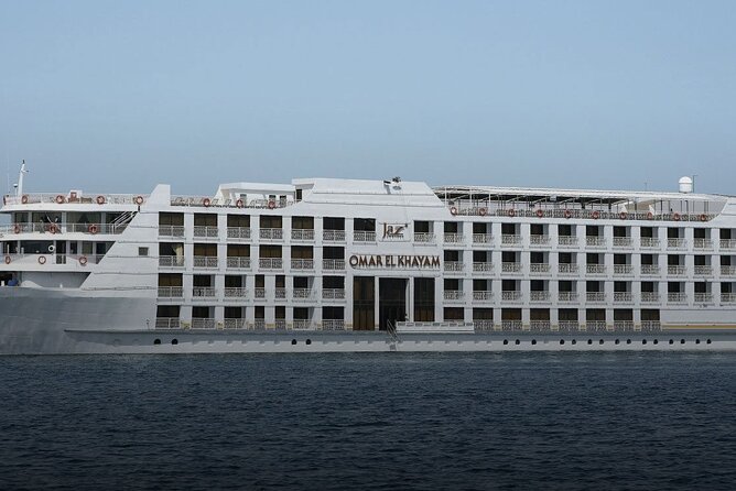 3 Day Nile Cruise from Aswan to Luxor and Hot Air Balloon - Kom Ombo and the appeal of a riverside temple