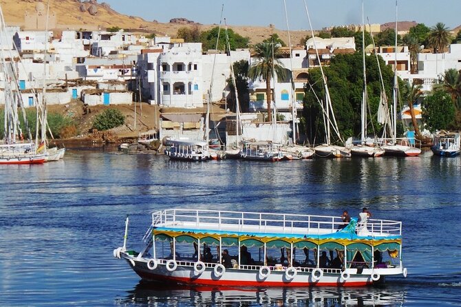 4 Day Luxor&Aswan Nile cruise&Abu Simbel by plane from Cairo.Hot deal - Life aboard the ship, from meals to cabin comfort