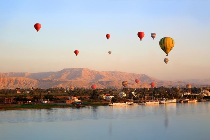 4 Days 3 Nights Nile cruise Aswan to luxor - Day 3: Edfu Temple and the approach to Luxor