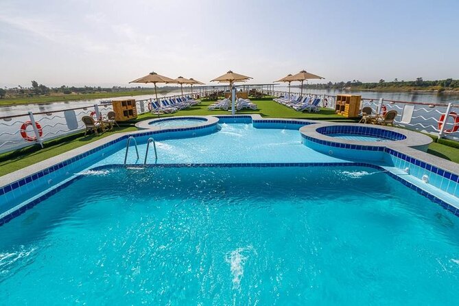 4-Days Nile Cruise Aswan&Luxor,Hot Air Balloon&Abu Simbel.Hot deal - Day three: Edfu by horse carriage and the Esna lock