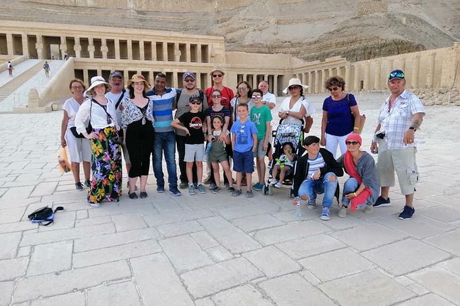 4-Days Nile Cruise From Aswan To Luxor including Abu Simbel and Hot Air Balloon - Guides, group size, and the daily pace