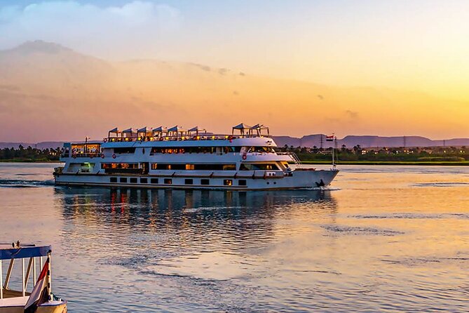 4 Days Nile Cruise from Aswan to Luxor with Daily Guided Trip - Day 1: Aswan High Dam and the relocated Temple of Philae