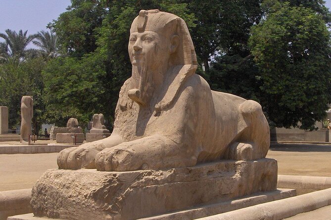 7 Hour Giza Pyramids, Memphis and Sakkara Private Tour - Giza Pyramids: the grand opening