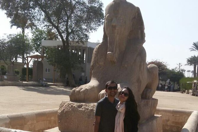 8-Hour Private Guided Tour to Giza Pyramids Memphis and Saqqara from Cairo - Giza: the famous three pyramids and the Sphinx