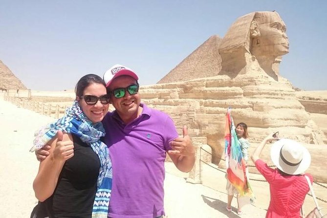 8-Hour Private Tour to the Pyramids of Giza and Saqqara from Cairo - The morning at the three Pyramids of Giza