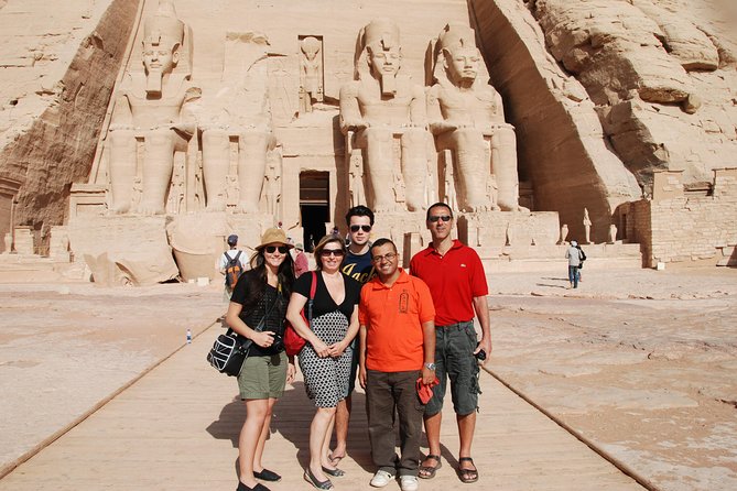 Abu Simbel Excursion 1 Day Trip from Aswan (Sharing Bus & Egyptologist Guide) - Meeting the Egyptologist guide