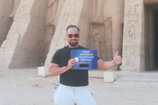 Abu Simbel temple in Aswan - Meeting the guide at Abu Simbel