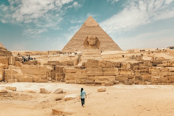 All inclusive Tour to the Giza Pyramids, Sphinx and Camel ride - Three pyramids, one short morning