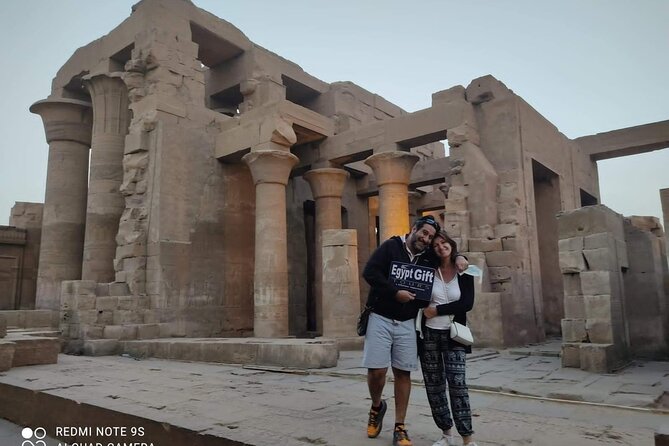 Amazing 2 Nights Nile Cruise From Aswan To Luxor including Tours and Abu Simbel - Day two: Edfu by horse carriage