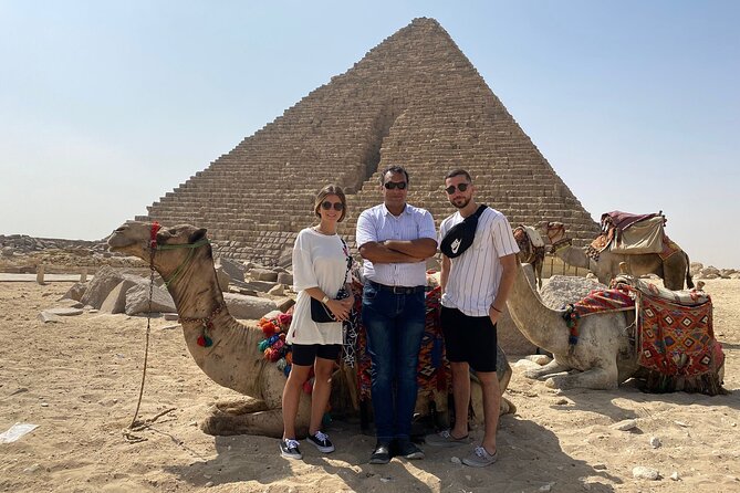 an unmissable day, The Giza Pyramids, the Egyptian Museum and the Souk - Giza and the three pyramids