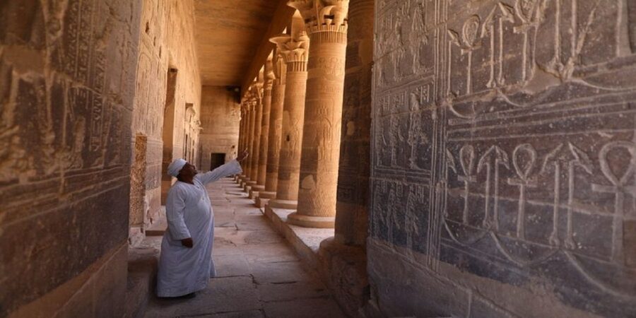 Aswan: Philae Temple Guided Half-Day Group Tour - How the guides shape the experience
