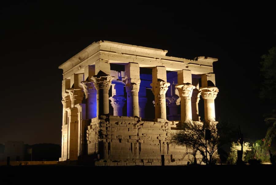 Aswan: Philae Temple Sound & Light Show with Entrance Fees - What the evening at Philae Temple is really like