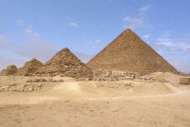 Best Private Giza Pyramids,Sphinx, New Grand Egyptian Museum - Lunch in a local restaurant