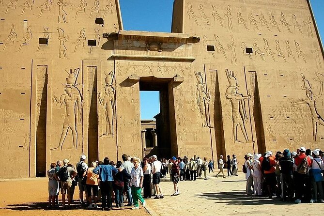 Budget 4-Day Nile Cruise from Aswan to Luxor - Day 2: The double temple at Kom Ombo