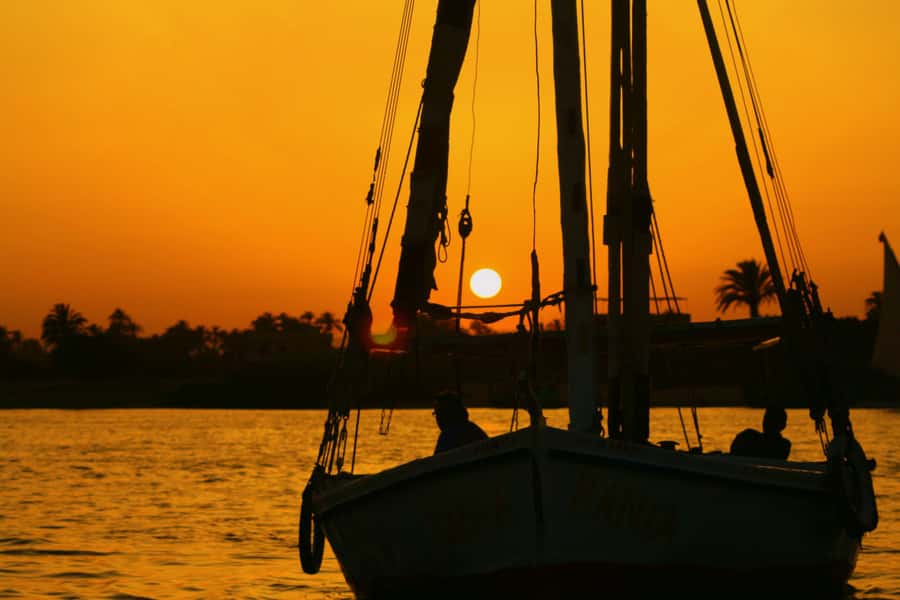 Cairo: 1 or 2-Hour Felucca Ride on the Nile with Transfers - The ride is peaceful, but the route is limited