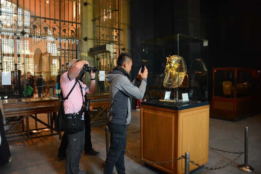 Cairo: 2-Day Pyramid, Museum, Bazaar Private Tour - The private guide is the strongest part of the experience
