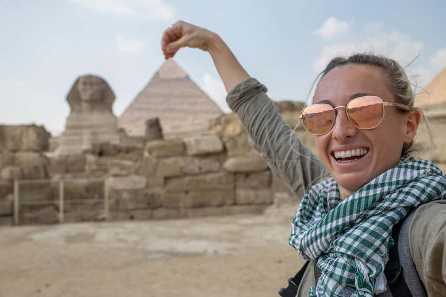 Cairo: All-Inclusive Giza Pyramids & Egyptian Museum Tour - Visiting the Egyptian Museum in downtown Cairo