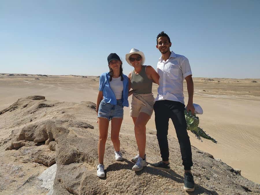 Cairo: Bahariya Oasis & White Desert A Private Day Adventure - Al Aqabat and the route into the White Desert