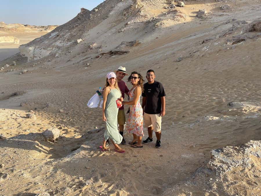 Cairo: Bahariya Oasis & White Desert A Private Day Adventure - Bahariya Oasis and the change to a desert jeep