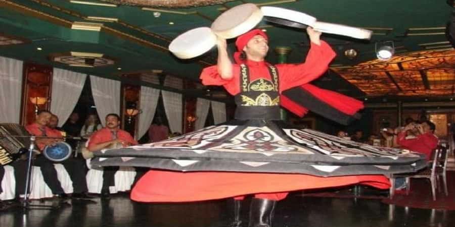 Cairo: Buffet Dinner Cruise with Folkloric Show - A Cairo evening that begins before the boat