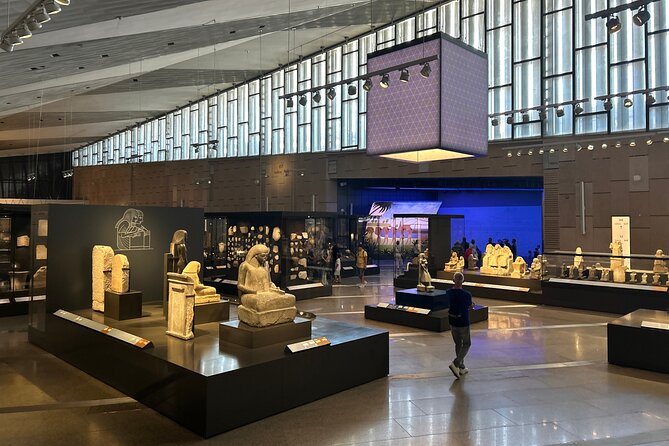 Cairo Day Tour: Grand Egyptian Museum, Giza Pyramids & Sphinx - Lunch at an Egyptian restaurant