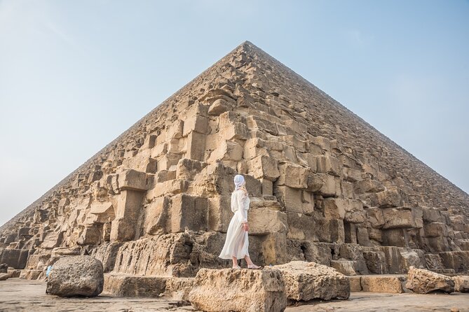 Cairo Day Tour: Grand Egyptian Museum, Giza Pyramids & Sphinx - What the guide and driver add to the day