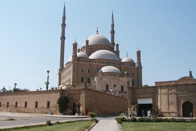 Cairo Day Tour visit Egyptian Museum, Citadel and Khan Khalil Bazaar - Who should book this experience