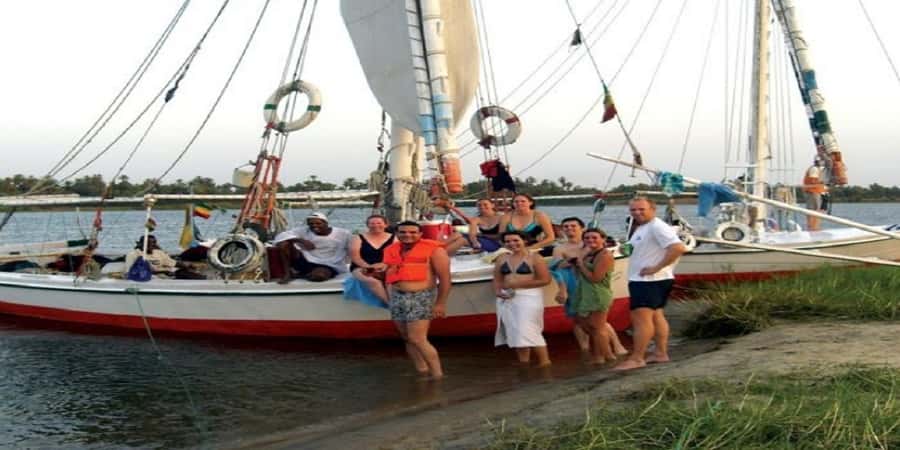 Cairo: Felucca ride on The Nile River with Meals - Who should book this felucca ride?