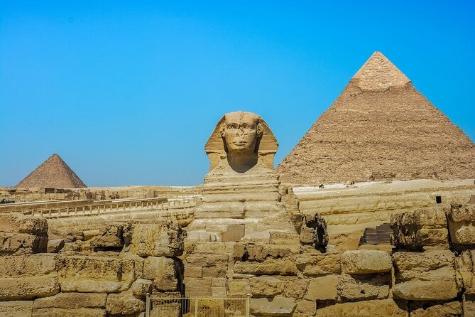 Cairo/Giza: 2-Day Pyramid, Museum, Bazaar Private Tour - Tea, bargaining, and Khan El-Khalili