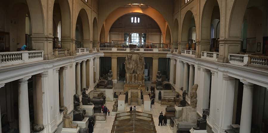Cairo/Giza: Guided Pyramids, Sphinx and Egyptian Museum Tour - Who should book this Cairo tour?