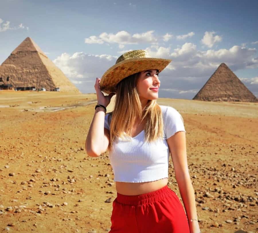 Cairo: Giza Pyramids, Memphis, and Sakkara Day Trip - Giza Plateau: the three pyramids and the first big views