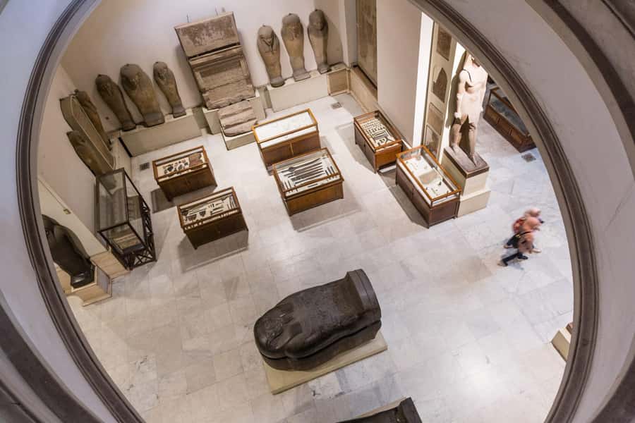 Cairo: Giza Pyramids, Museum & Tahrir Square Private Tour. - Who should book this tour