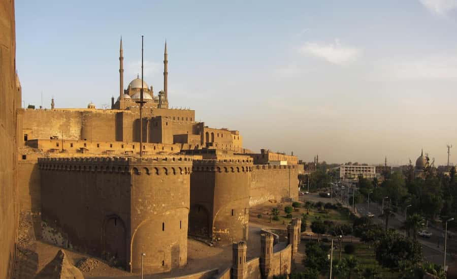 Cairo/Giza: Saladin Citadel, Egyptian Museum, & Bazaar Tour - Guides, languages, and the private format