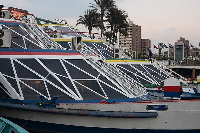 Cairo/Giza: Sunset Dinner Cruise on the Nile River Tour with Show - The show brings the cruise to life