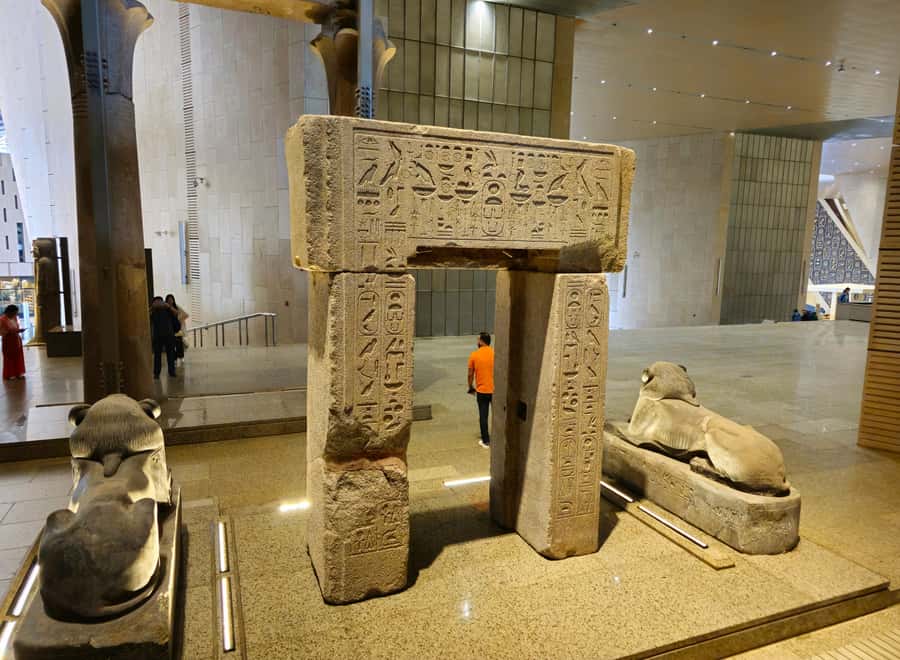 Cairo: Grand Egyptian Museum, Pyramids, Sphinx Tour & Lunch - Grand Egyptian Museum: the afternoon anchor