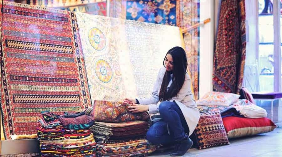 Cairo: Half Day Shopping tour - Handmade Carpets School: watch the work behind the price