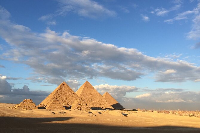 Cairo |Layover| Trip pick up from Cairo airport to visit Giza Pyramids & Sphinx - Guides, drivers, and the human side of the visit