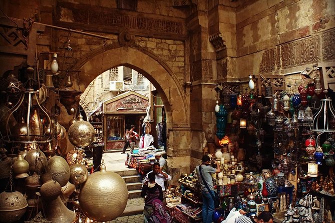Cairo Luxury Tours to Egyptian Museum,Coptic Cairo & Bazaar - The Egyptian Museum: give the collection a clear shape
