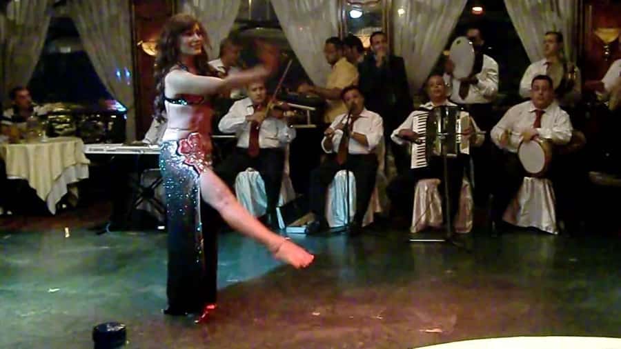 Cairo: Nile Dinner Cruise with Belly Dancer Show with Pickup - A Cairo evening that begins at your hotel