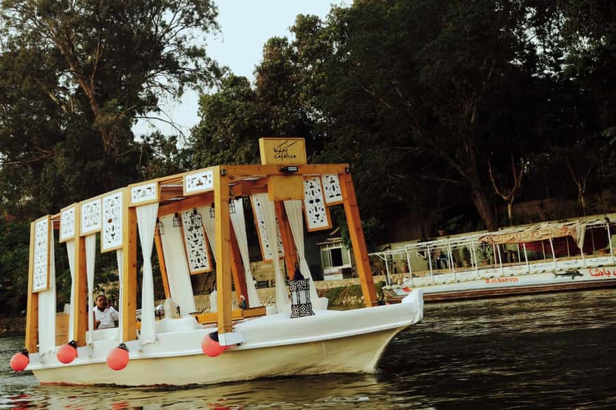 Cairo: Private Felucca Ride, All You Can Drink only - Reaching Cafelluca Boat at Dokki