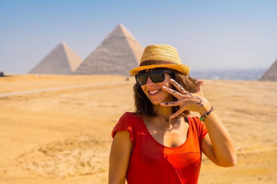 Cairo: Private Tour to Giza Pyramids with Camel Ride & Lunch - Lunch with a view of the pyramids