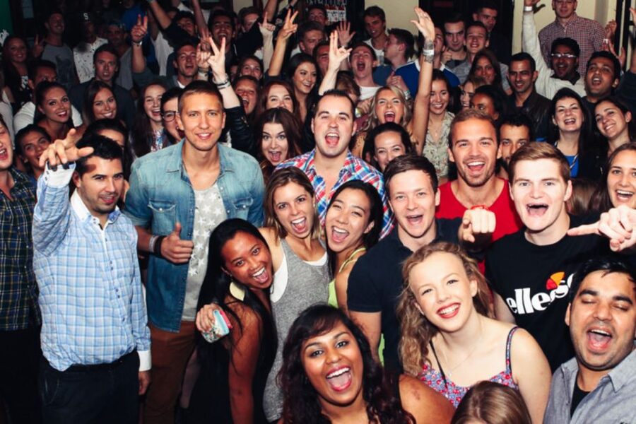 Cairo: Pub Crawl and Speakeasy Bar Tour with 2 Free Drinks - Key points at a glance