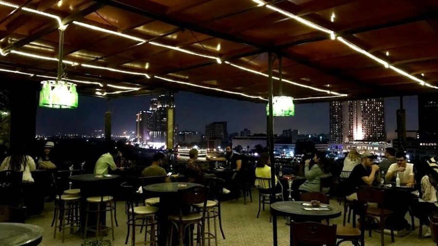 Cairo: Pub Crawl and Speakeasy Bar Tour with 2 Free Drinks - Why this Cairo night out feels different