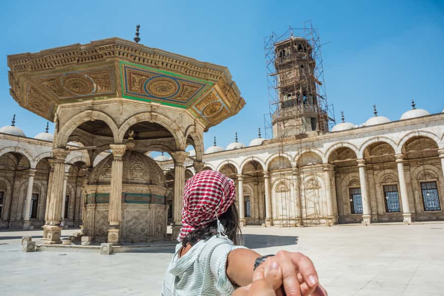 Cairo: Pyramids, Bazaar, Citadel Tour with Photographer - Giza Plateau: the day begins with Egypt’s great icons