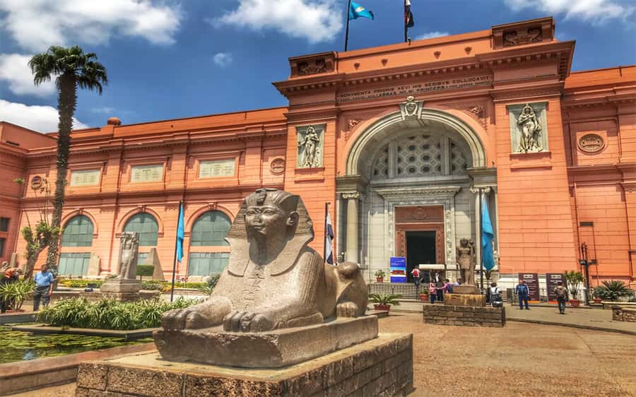 Cairo: Pyramids, Museum & Khan el-Khalili - The Sphinx and Valley Temple